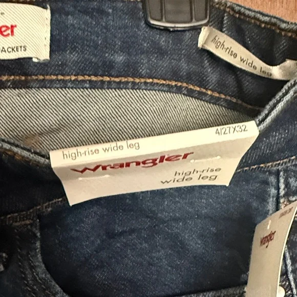 Wrangler Women's Flare Jeans - Deep Indigo - Picture 3 of 5